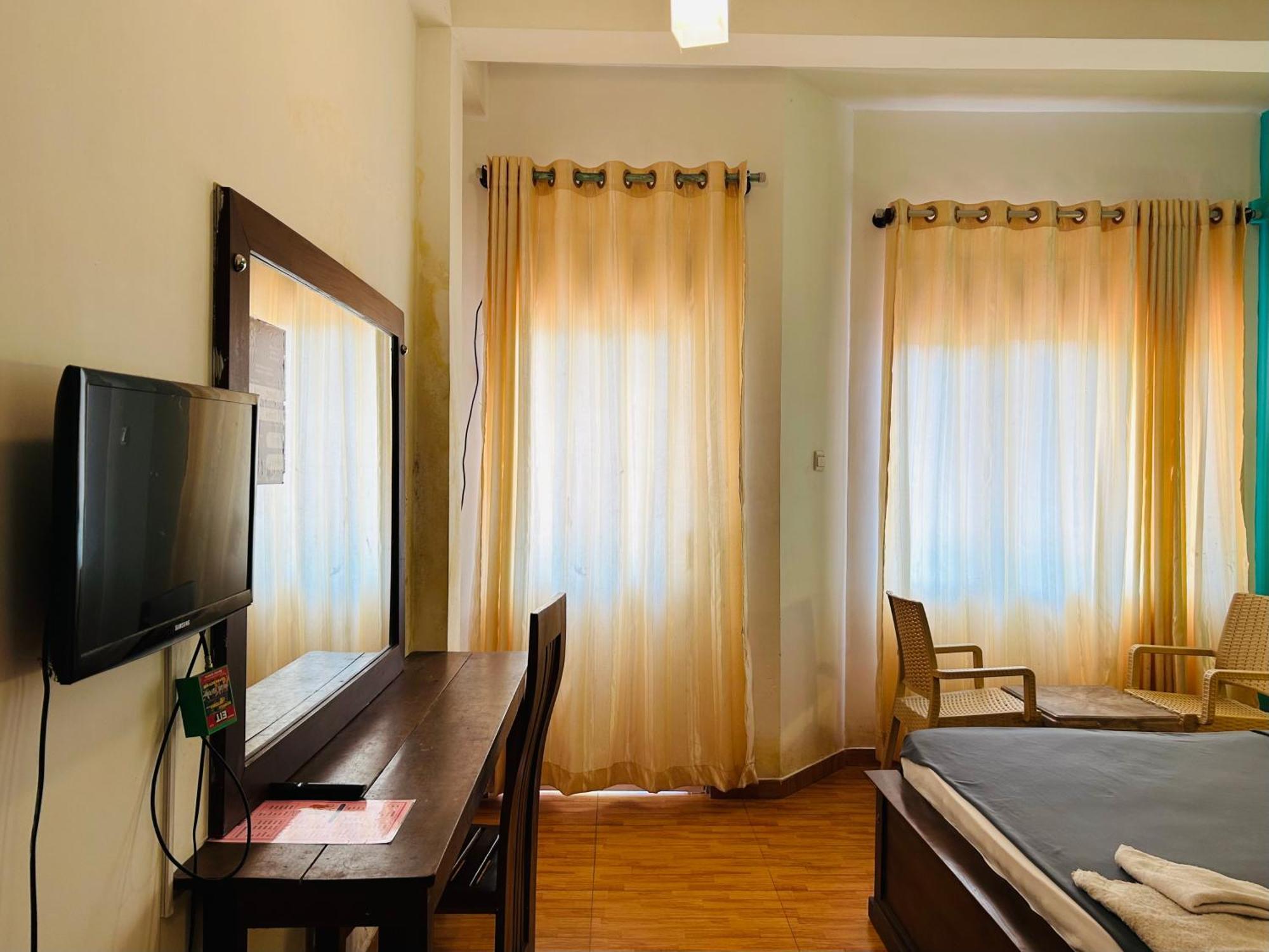 Ritz Gate Kalutara Hotel Bagian luar foto