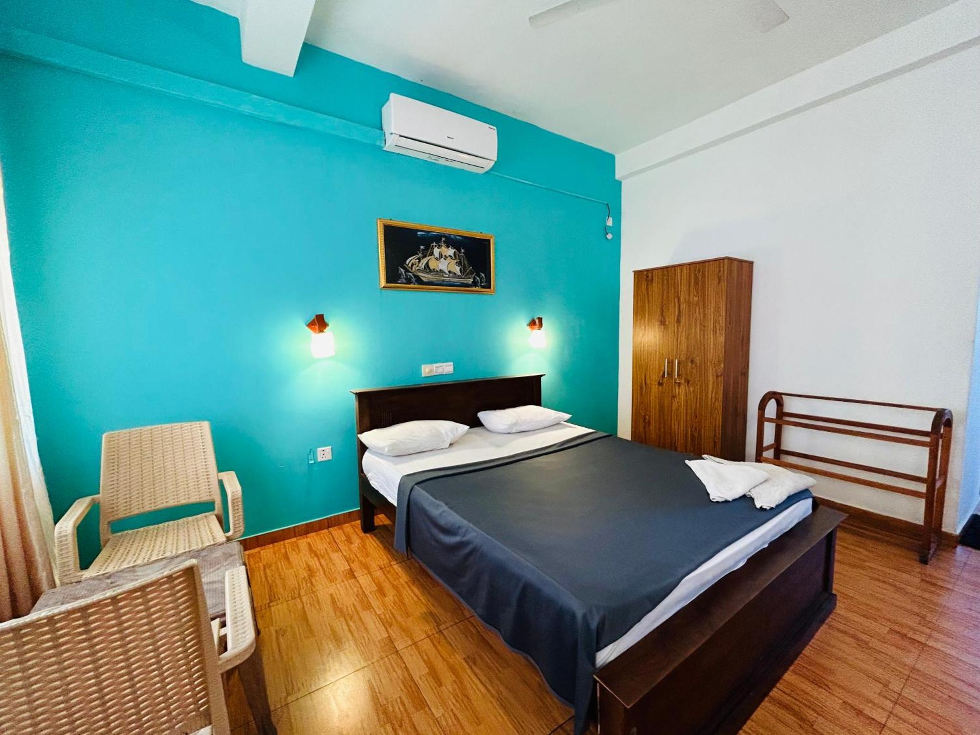 Ritz Gate Kalutara Hotel Bagian luar foto
